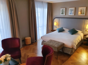 Warwick Reine Astrid